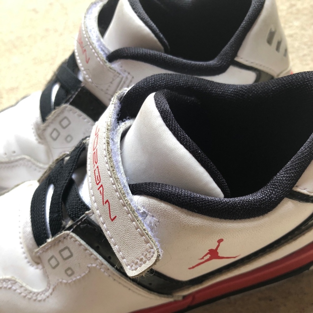 Toddler red and white Jordan’s size 10c